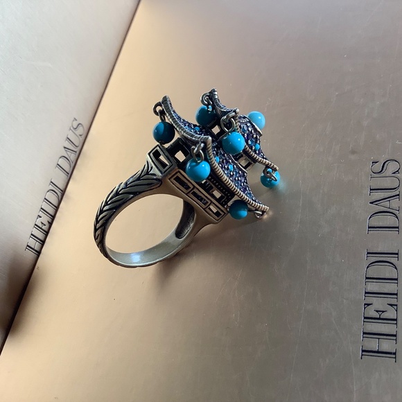Heidi Daus Chinoiserie Temple Crystal Beaded Ring Turquoise Amethyst SZ 8 - Picture 11 of 14